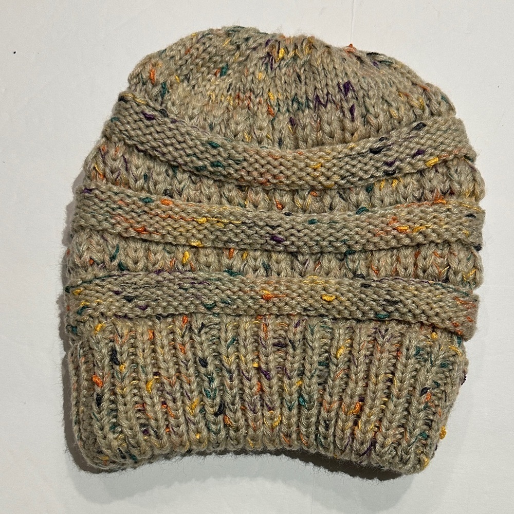 C.C Knit Beanie messy bun/ponytail - Speckled Tan hat - Picture 2 of 6